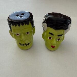 Cracker Barrel Mr. And Mrs. Frankenstein Monster Salt and Pepper Shakers